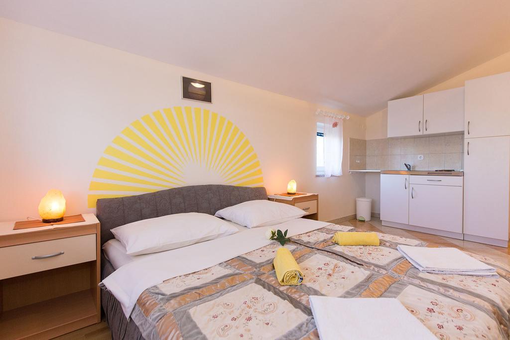 Apartments Juras Brzac Luaran gambar