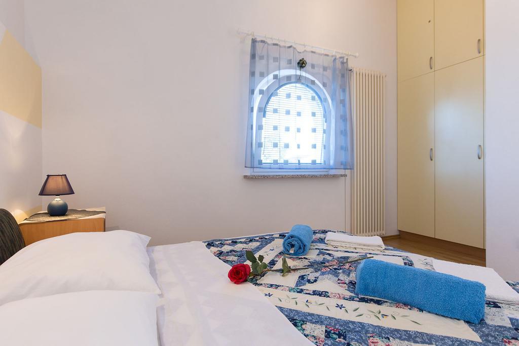 Apartments Juras Brzac Luaran gambar