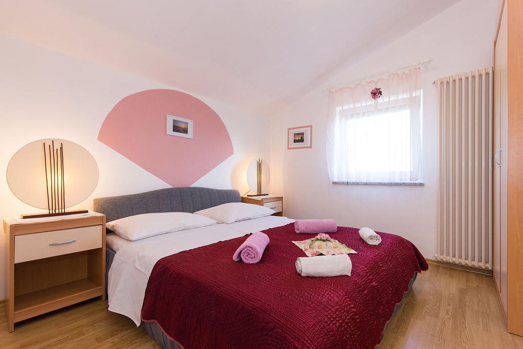 Apartments Juras Brzac Luaran gambar